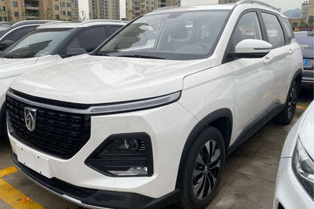 甘孜二手宝骏530 2020款 1.5T CVT 尊贵互联型 7座
