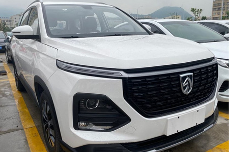 甘孜二手宝骏530 2020款 1.5T CVT 尊贵互联型 7座